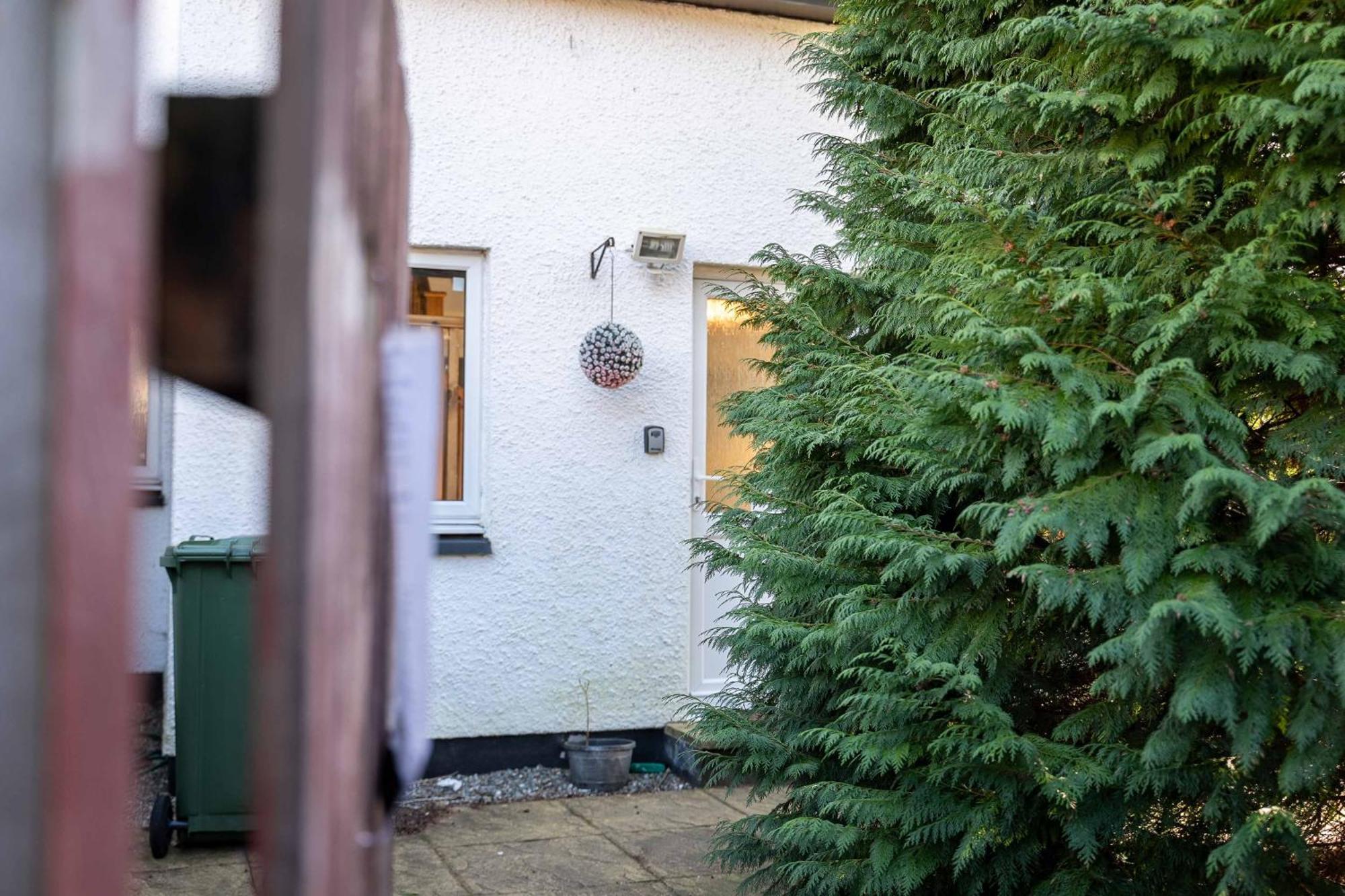 Appartamento A Wee House In The Highlands Fort William Esterno foto